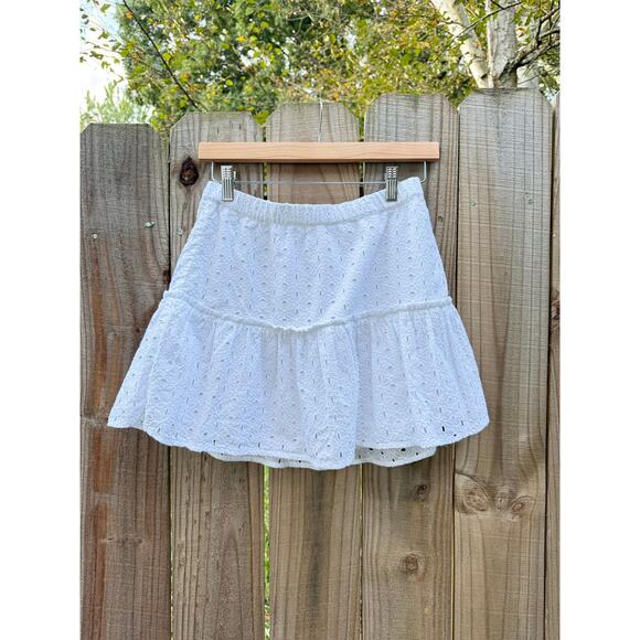 White Eyelet Tiered Mini Skirt - Picture 4 of 7